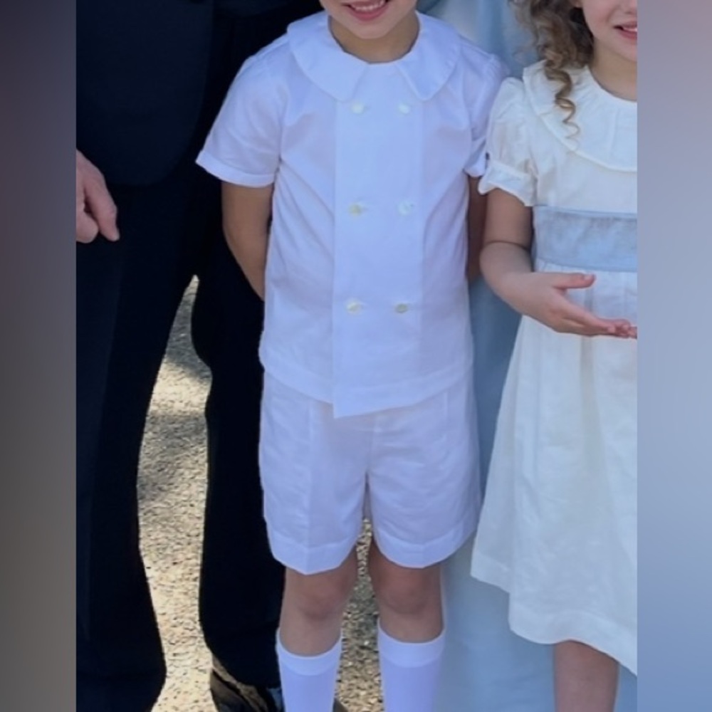 Ring bearer outfit for boy. Size 6 shirt and size 5 shorts. Worn 1x like new
